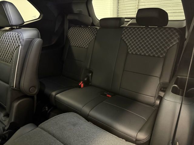 New 2026 GMC Acadia Denali w/ Super Cruise Package image 16