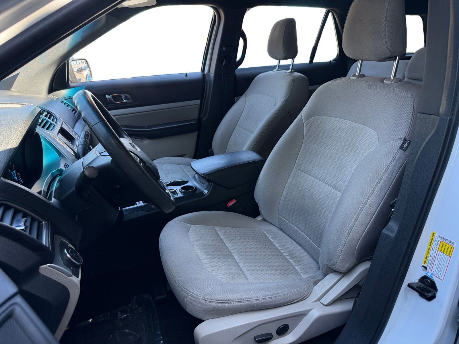 Used 2019 Ford Explorer FWD image 9