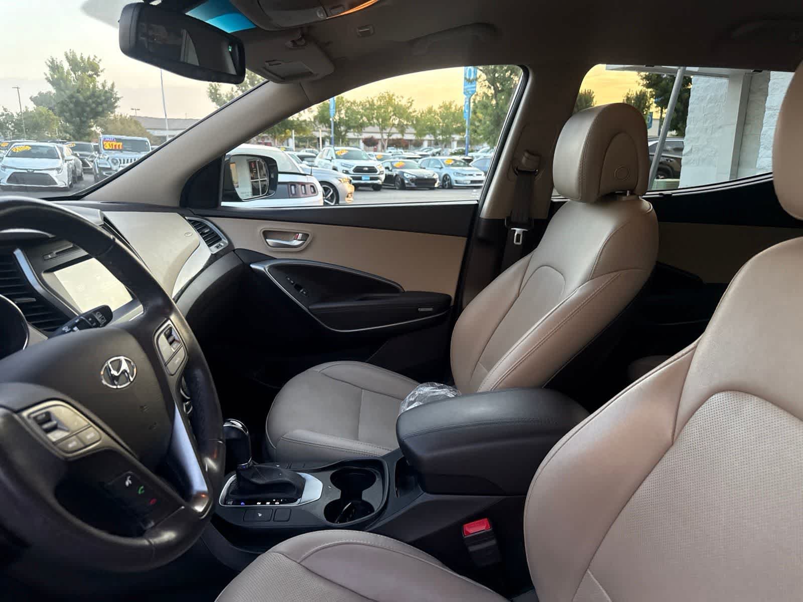 Used 2017 Hyundai Santa Fe Sport FWD image 21