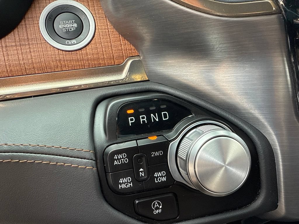 Used 2022 RAM 1500 Limited w/ Body Color Bumper Group AWD/4WD image 34