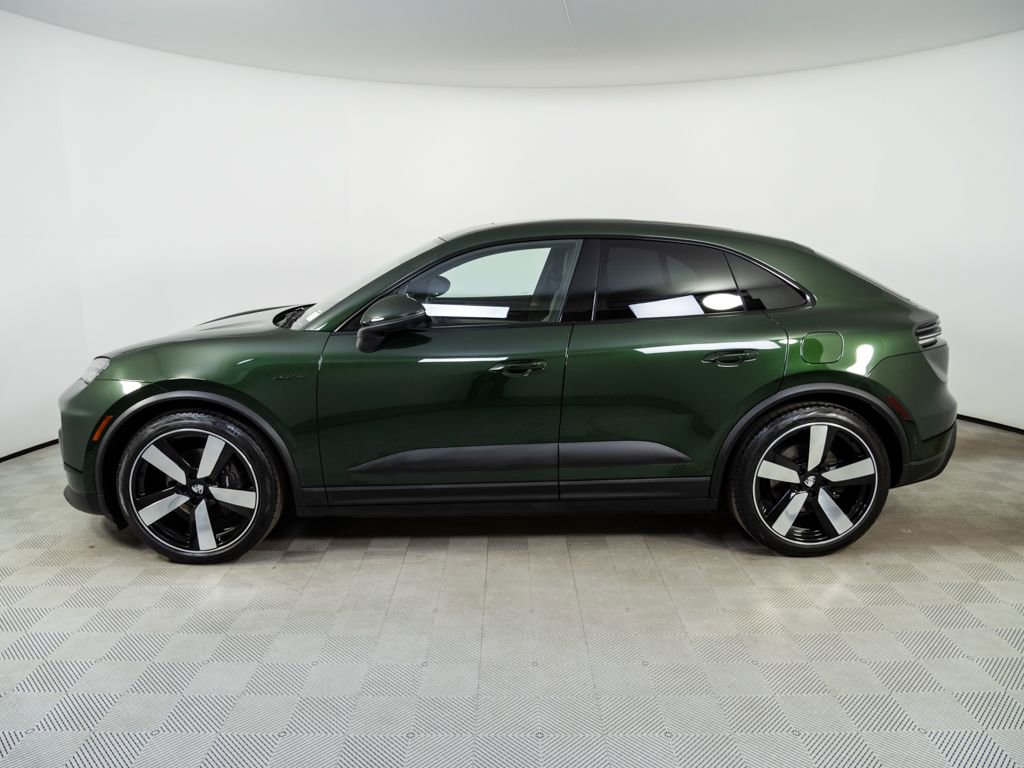 Certified 2024 Porsche Macan 4 Electric AWD/4WD image 2