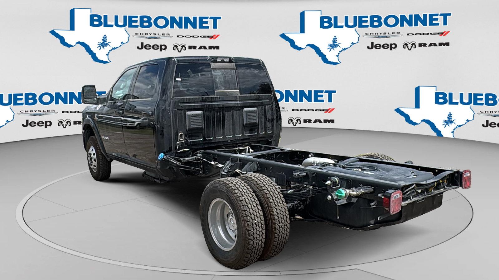 New 2026 RAM 3500 Big Horn w/ Laramie Trim Package AWD/4WD image 7