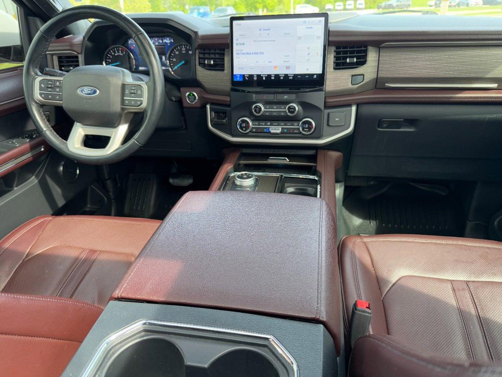 Used 2023 Ford Expedition Max Limited AWD/4WD image 15