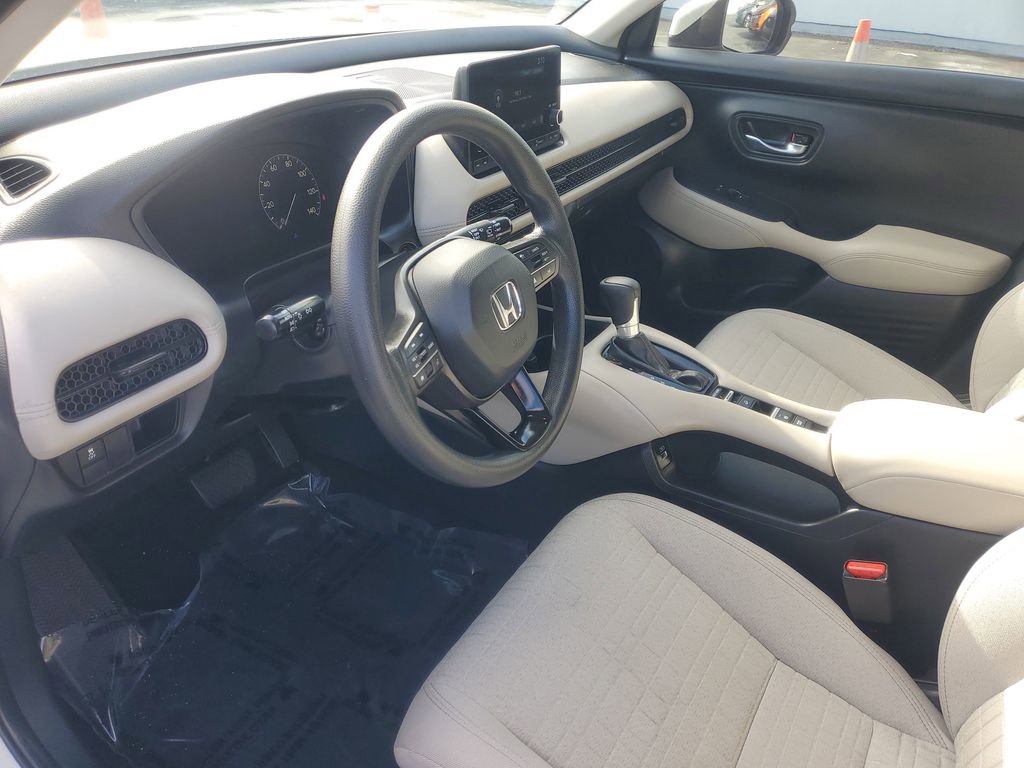 Used 2023 Honda HR-V LX image 15