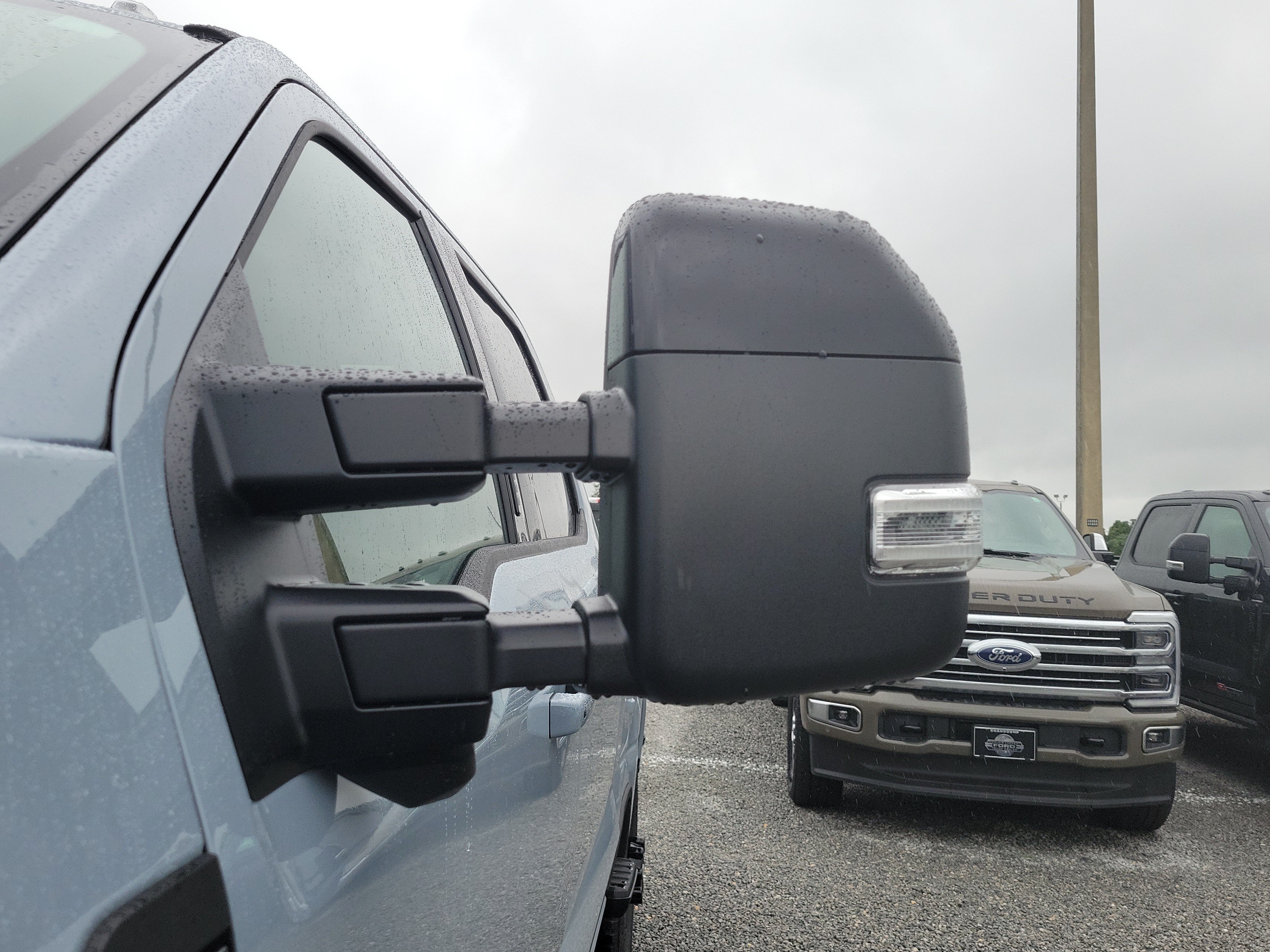 New 2027 Ford F350 Lariat w/ Black Appearance Package AWD/4WD image 4