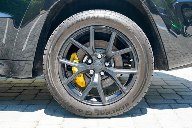 Used 2018 Jeep Grand Cherokee Trackhawk AWD/4WD image 17