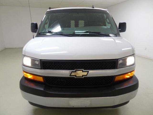 Used 2021 Chevrolet Express 2500 w/ Driver Convenience Package image 2