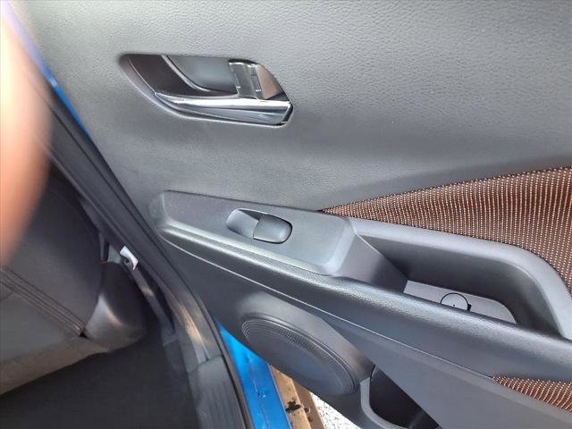 Used 2024 Nissan Kicks SR image 31