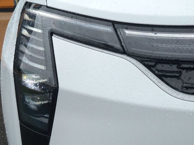 New 2027 Chrysler Pacifica Limited FWD image 10