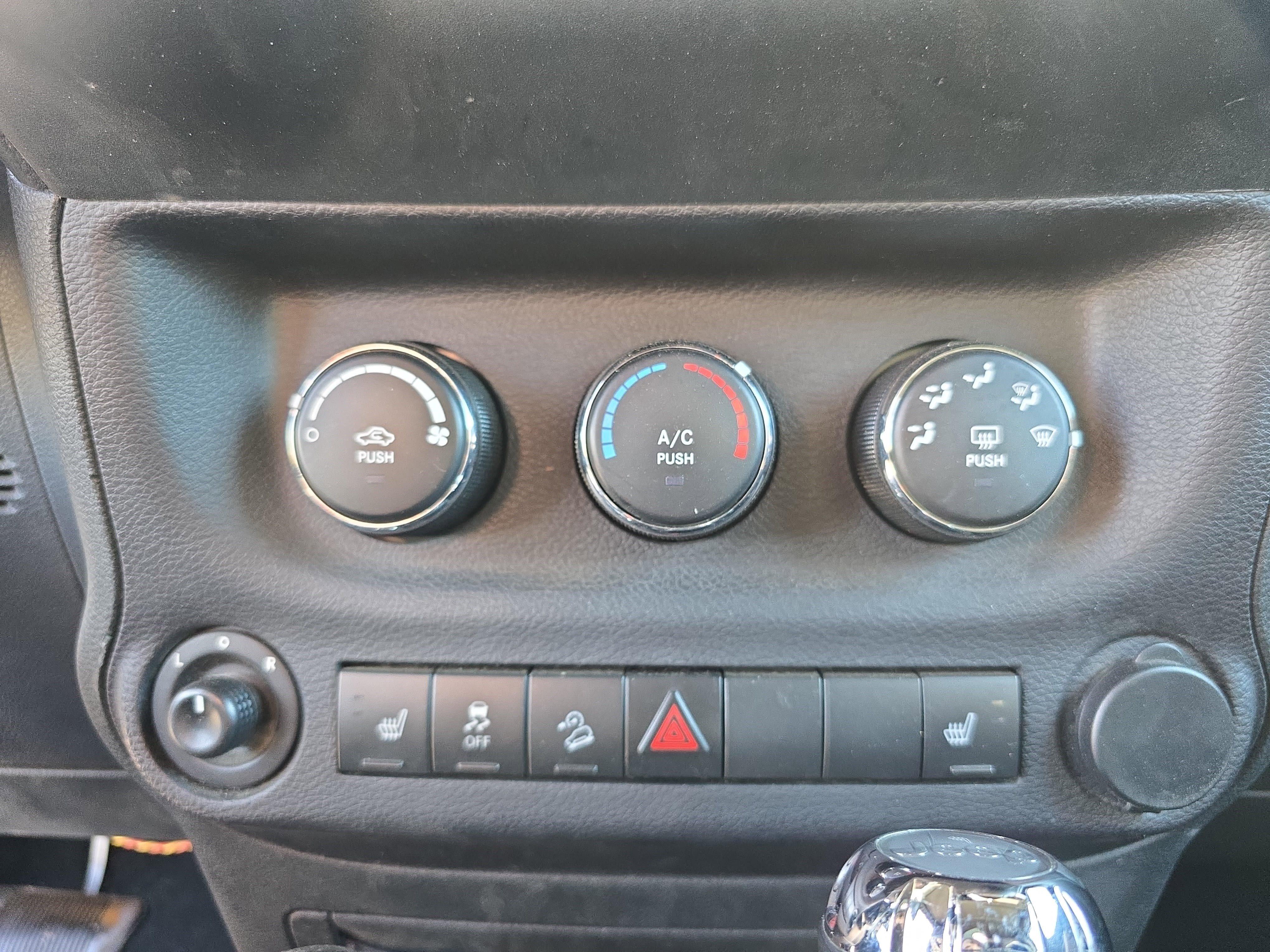 Used 2018 Jeep Wrangler Unlimited Sport S image 20