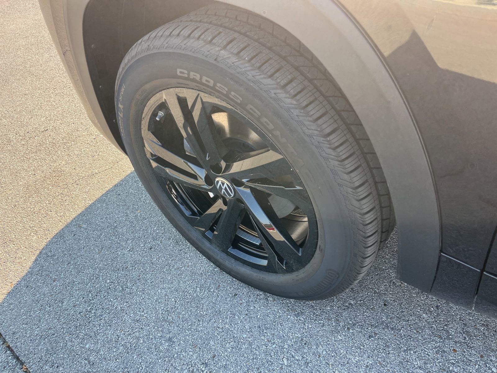 New 2026 Volkswagen Atlas Cross Sport SEL R-Line image 5