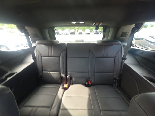 Used 2023 Chevrolet Tahoe RST w/ Luxury Package AWD/4WD image 32