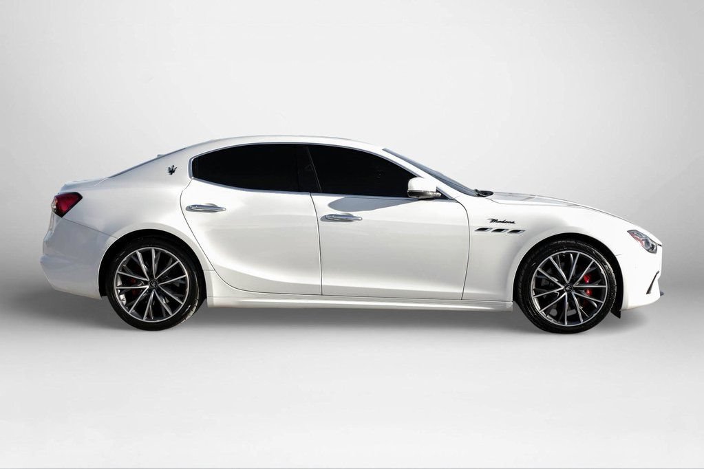 Used 2023 Maserati Ghibli Modena RWD image 5
