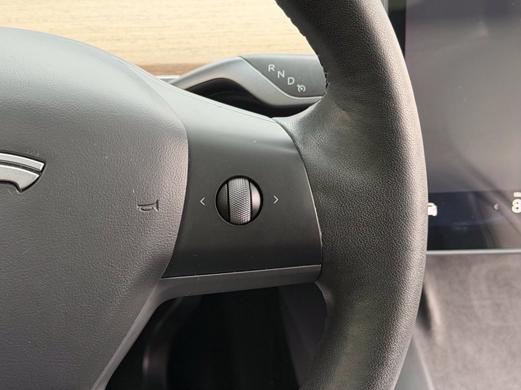 Used 2022 Tesla Model Y Performance AWD/4WD image 44