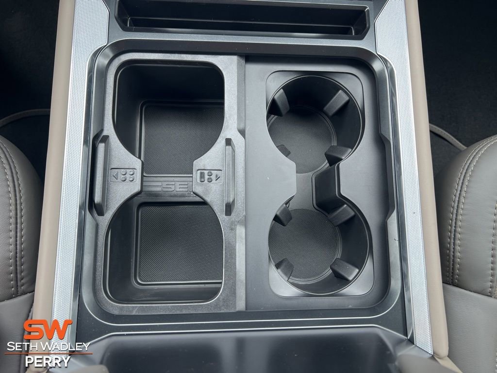 New 2025 Ford F350 Platinum w/ Platinum Plus Package image 19