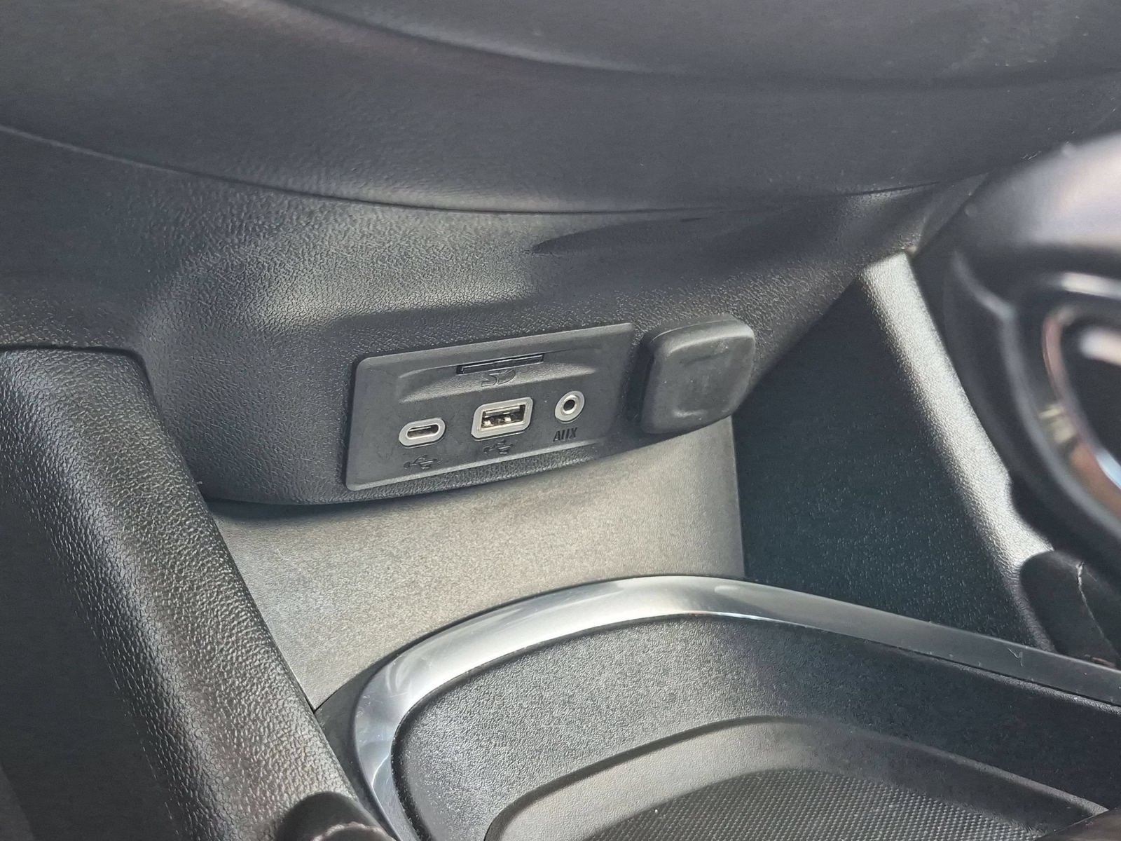 Used 2024 Chevrolet Malibu LT FWD image 21