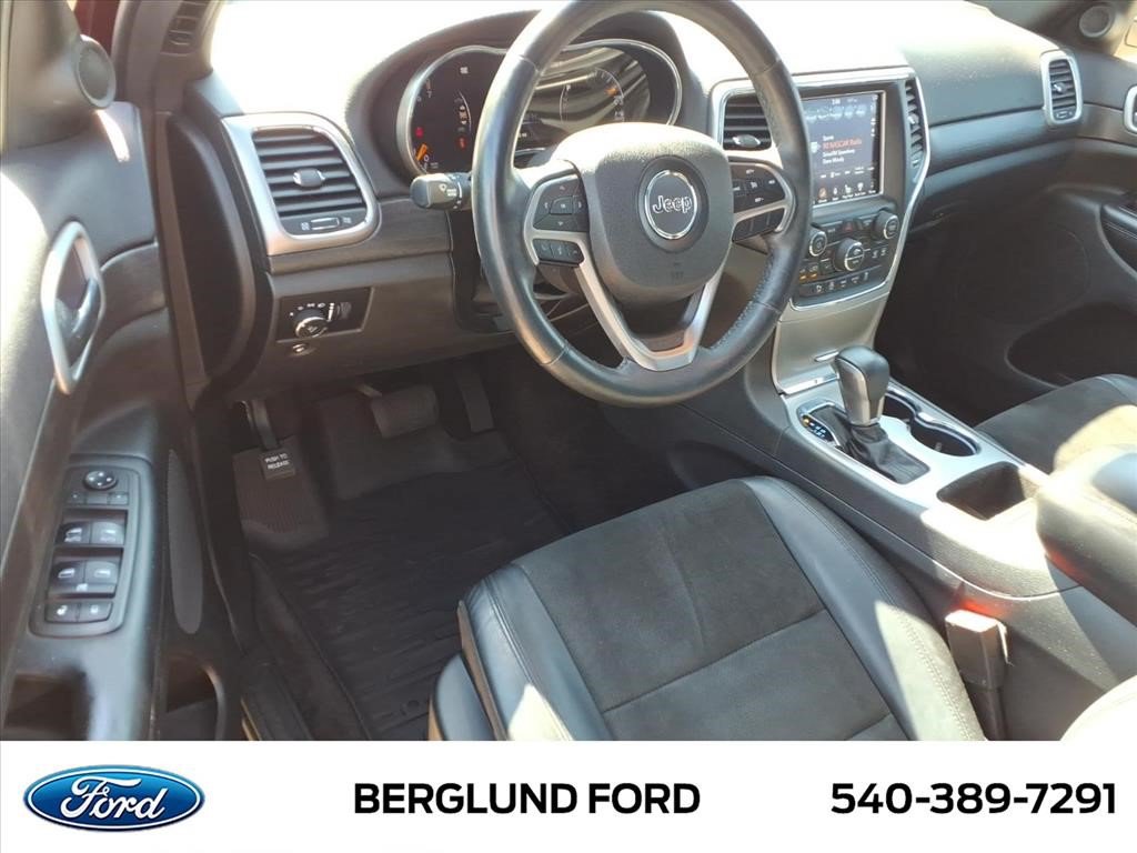 Used 2018 Jeep Grand Cherokee Altitude AWD/4WD image 18