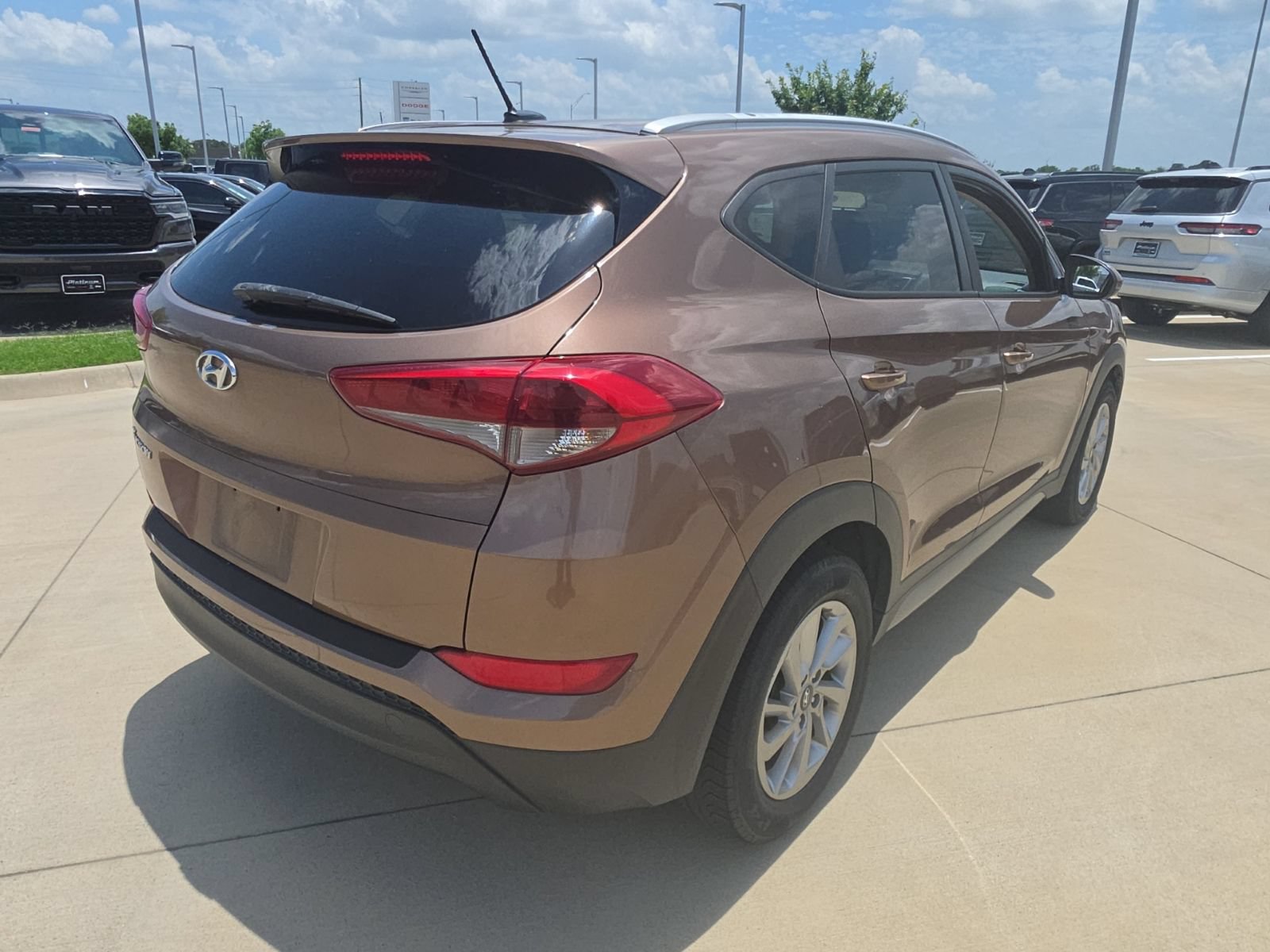 Used 2017 Hyundai Tucson SE w/ SE Popular Package 02 FWD image 5