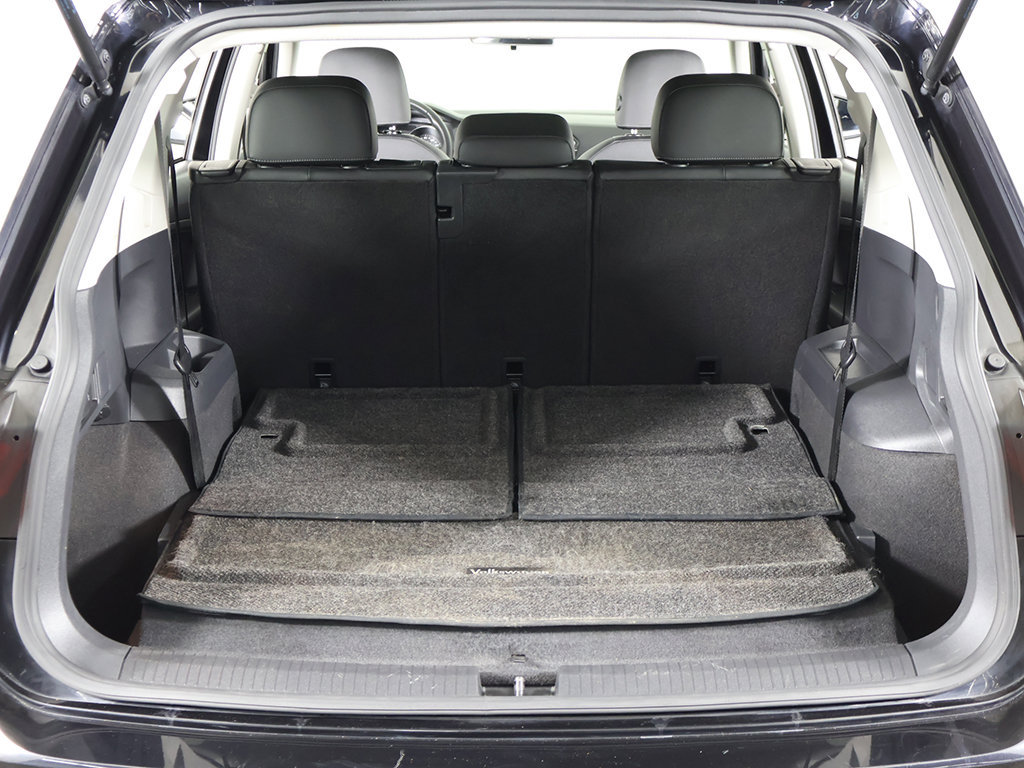 Used 2020 Volkswagen Tiguan SE w/ Panoramic Sunroof Package AWD/4WD image 20