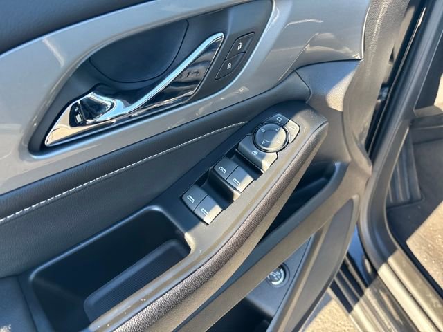 Certified 2023 Chevrolet Traverse LT image 11