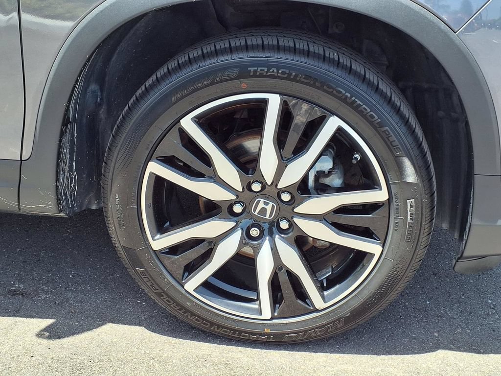 Used 2020 Honda Pilot Touring image 9