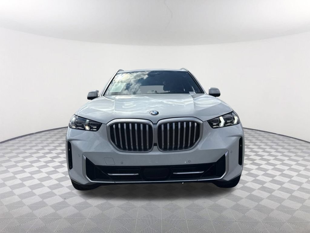 Used 2024 BMW X5 xDrive40i w/ Premium Package AWD/4WD image 2