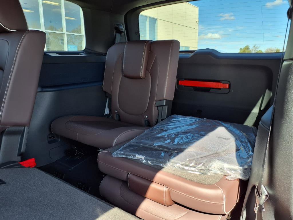 New 2025 Volkswagen ID. Buzz Pro S image 11