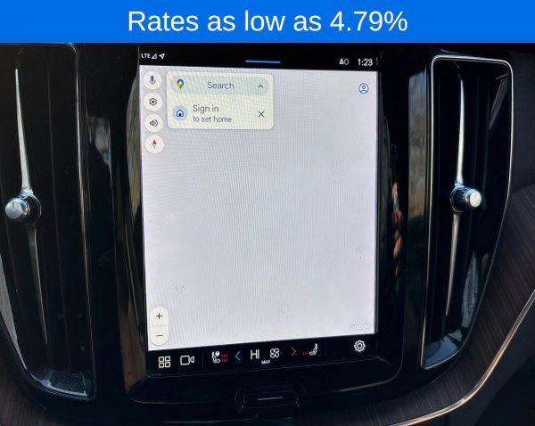 Certified 2023 Volvo XC60 B5 Plus w/ Climate Package image 17