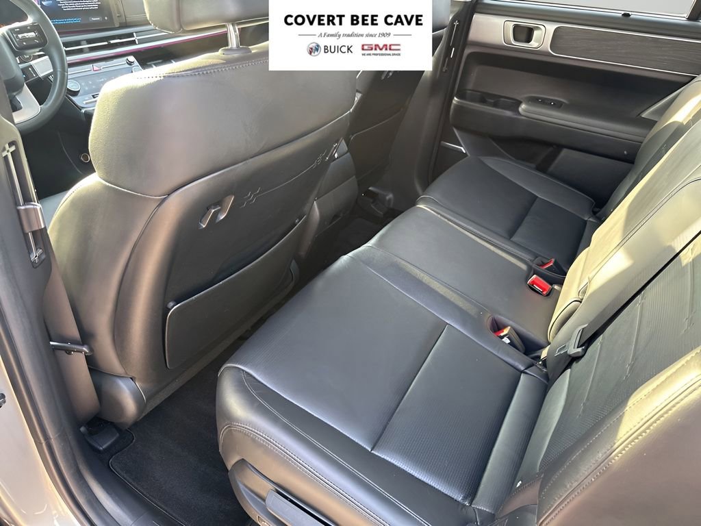 Used 2024 Hyundai Santa Fe Limited image 21