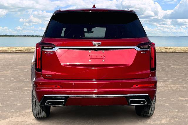 Used 2023 Cadillac XT6 Premium Luxury w/ Technology Package image 5