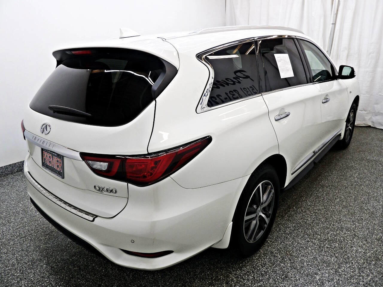 Used 2020 INFINITI QX60 Luxe w/ Essential Package image 6