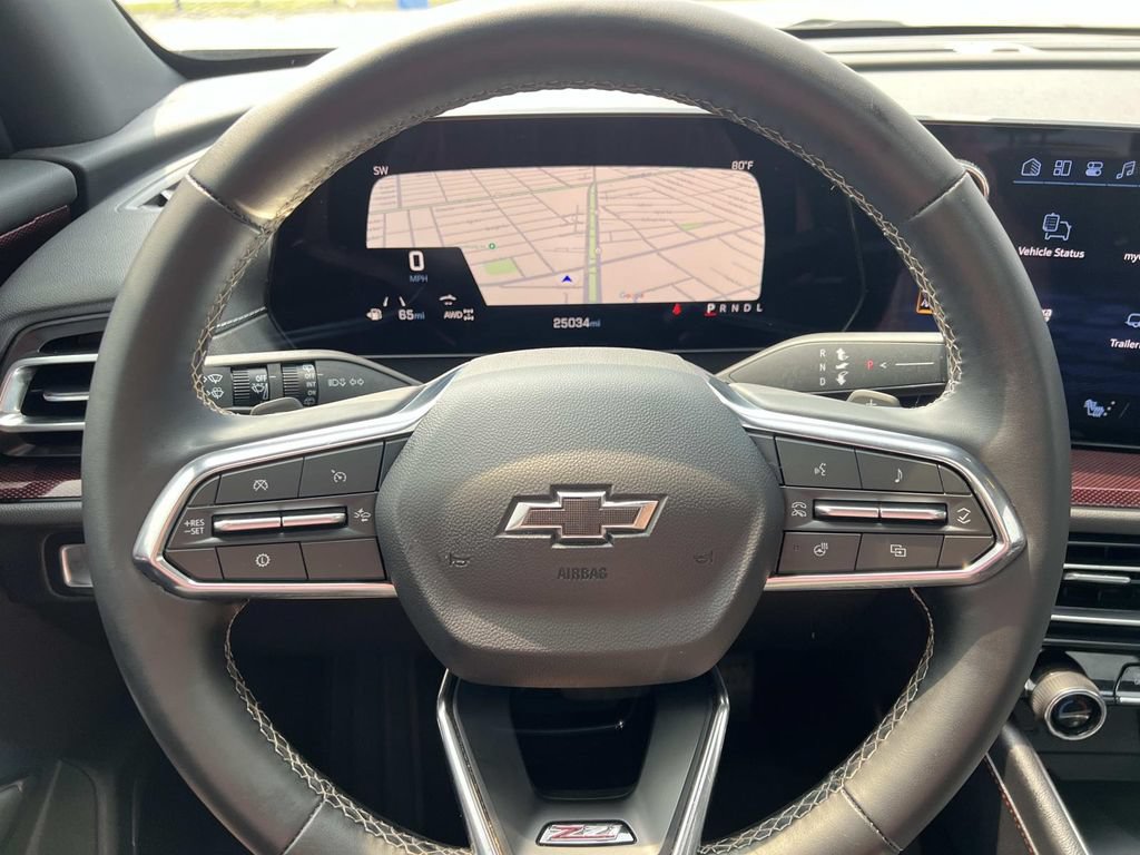 Used 2025 Chevrolet Traverse Z71 AWD/4WD image 18