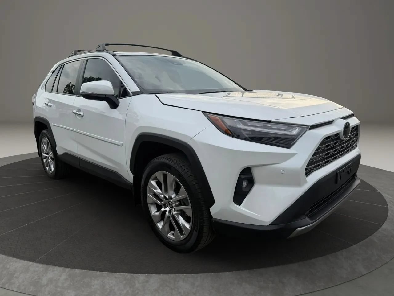 Used 2024 Toyota RAV4 Limited w/ Weather Package AWD/4WD image 3