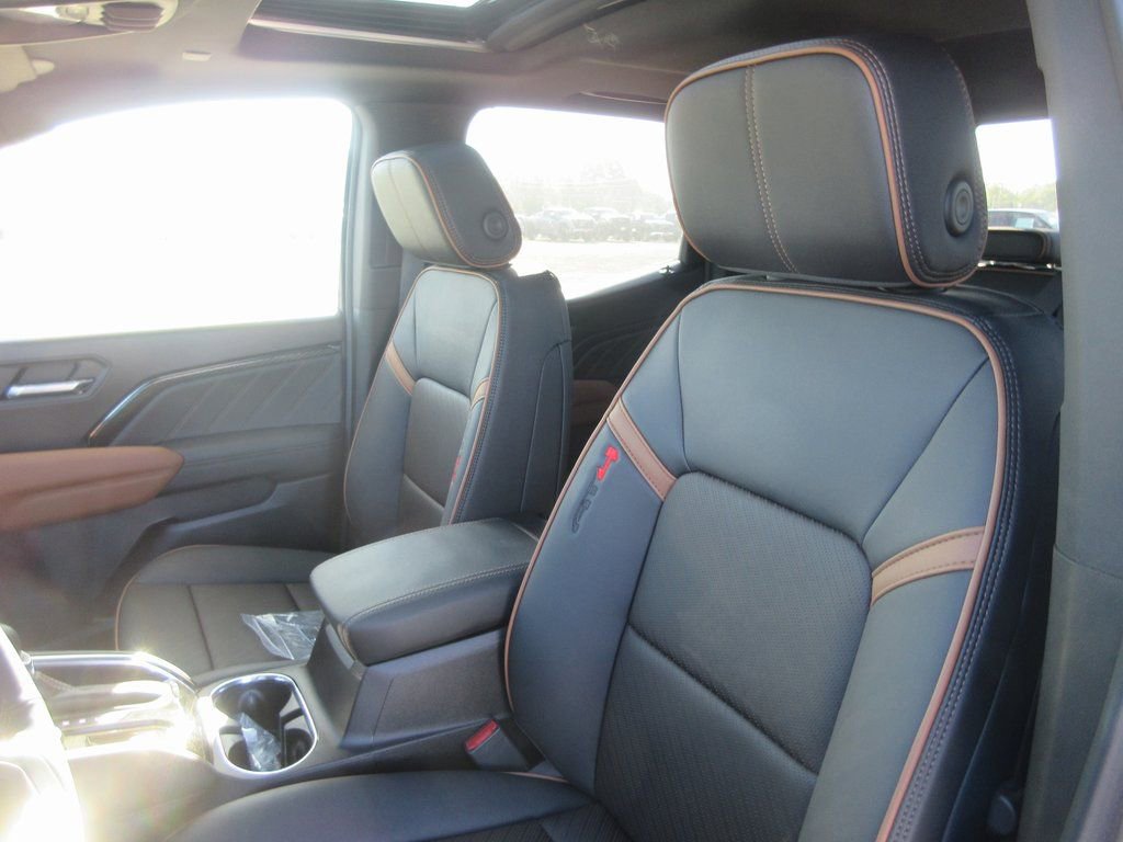 New 2026 GMC Canyon AT4 w/ Technology Plus Package image 13