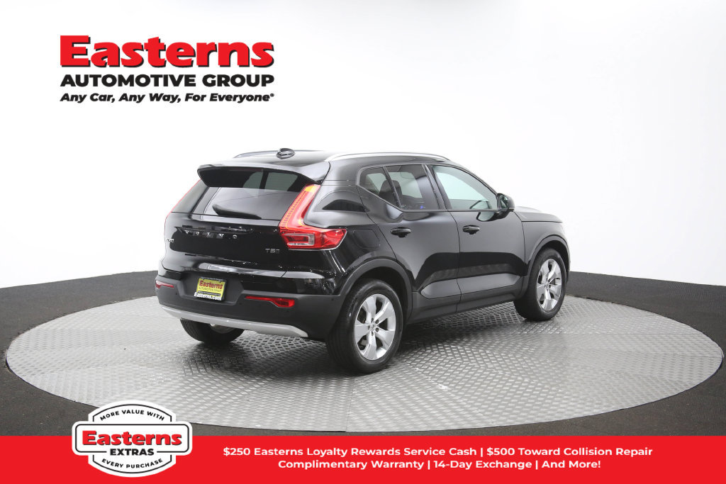 Used 2019 Volvo XC40 T5 Momentum AWD/4WD image 40