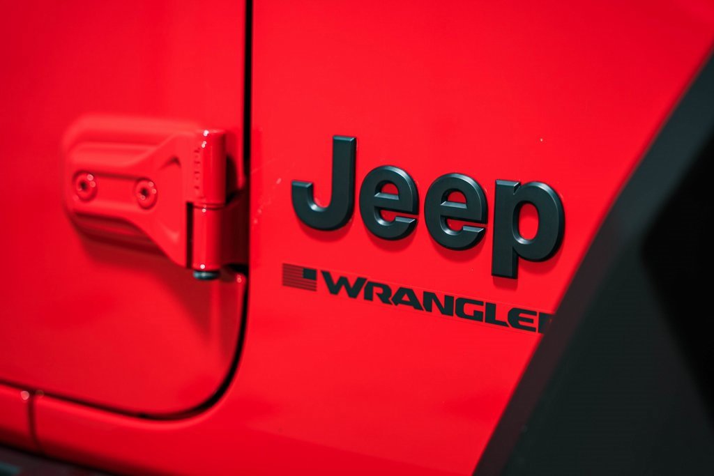 Used 2024 Jeep Wrangler Sport image 14