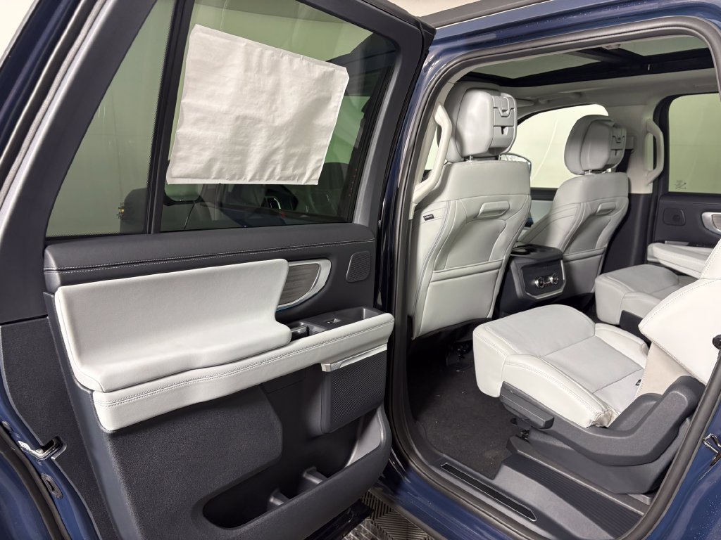 New 2027 Ford Expedition Max Platinum AWD/4WD image 32