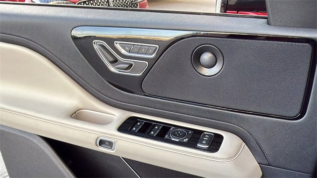 New 2026 Lincoln Aviator Reserve image 28