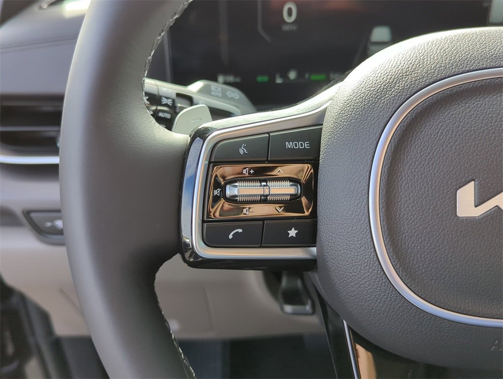 New 2026 Kia Carnival SX image 35