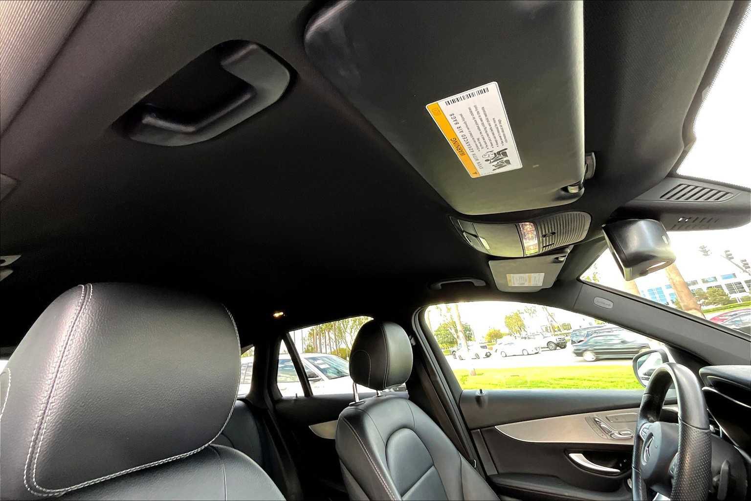 Used 2019 Mercedes-Benz GLC 300 4MATIC image 12