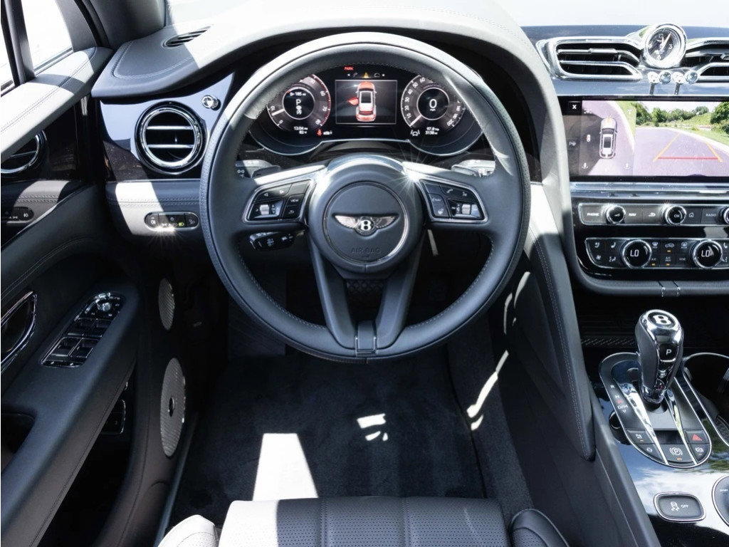 Certified 2024 Bentley Bentayga Extended Wheelbase image 37