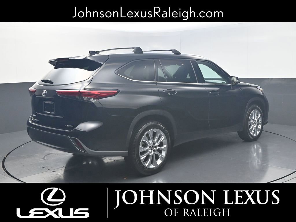 Used 2021 Toyota Highlander Limited image 9