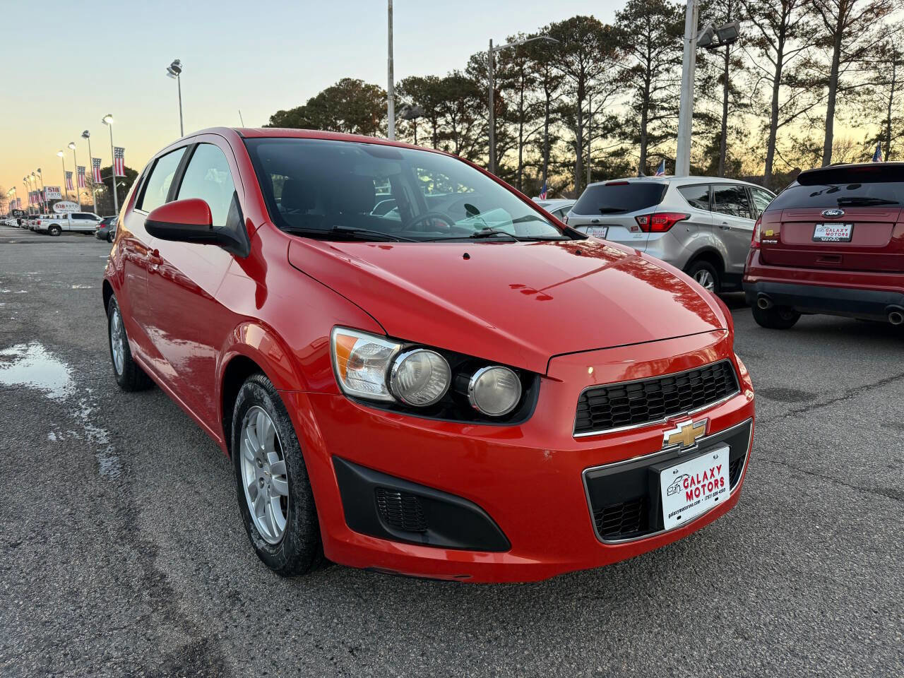 Used 2012 Chevrolet Sonic LT FWD image 4