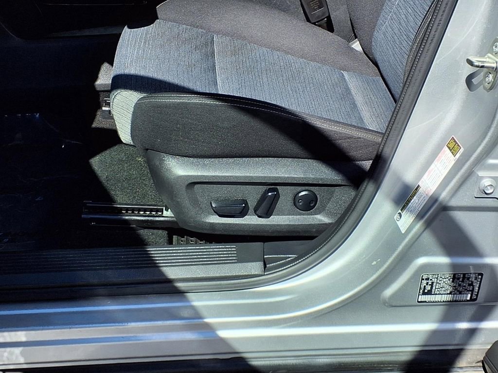 Certified 2023 Nissan Rogue SV image 23