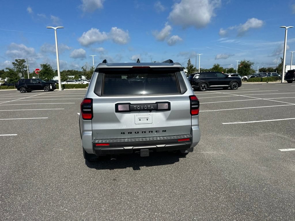 Used 2026 Toyota 4Runner SR5 RWD image 7