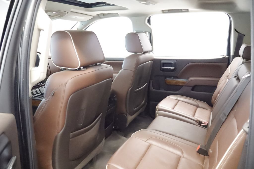 Used 2015 Chevrolet Silverado 1500 High Country w/ High Country Premium Package AWD/4WD image 17