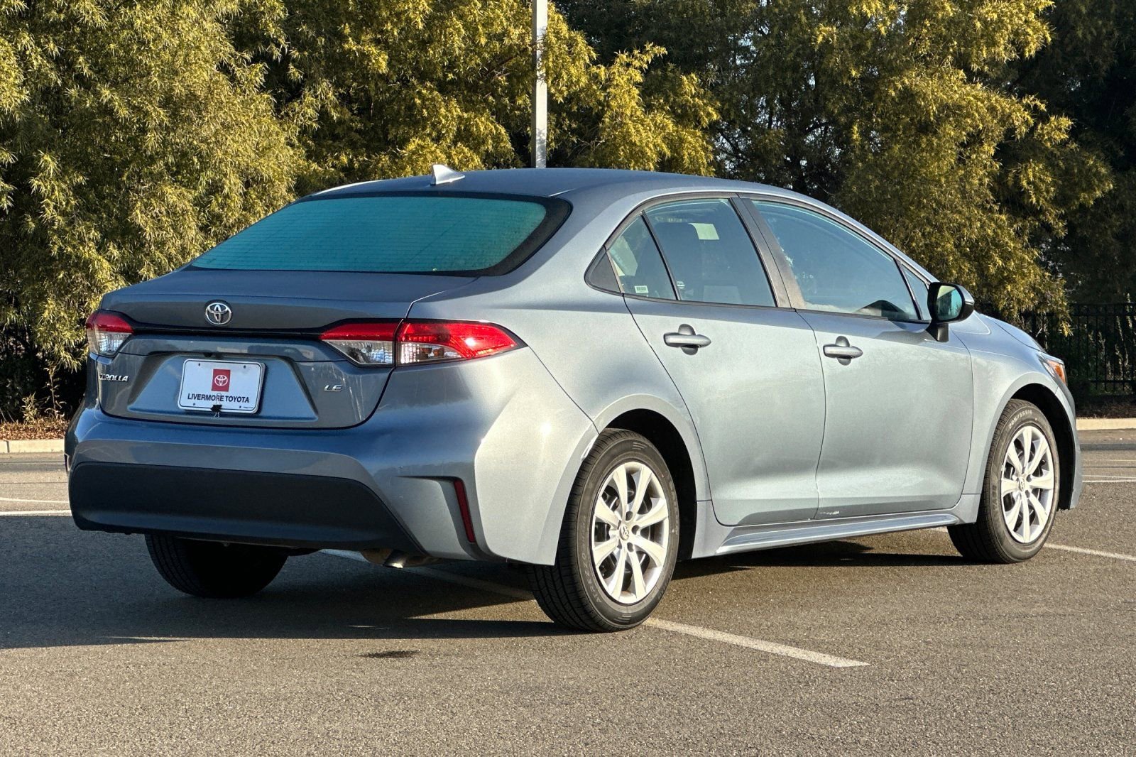 Used 2024 Toyota Corolla LE image 4