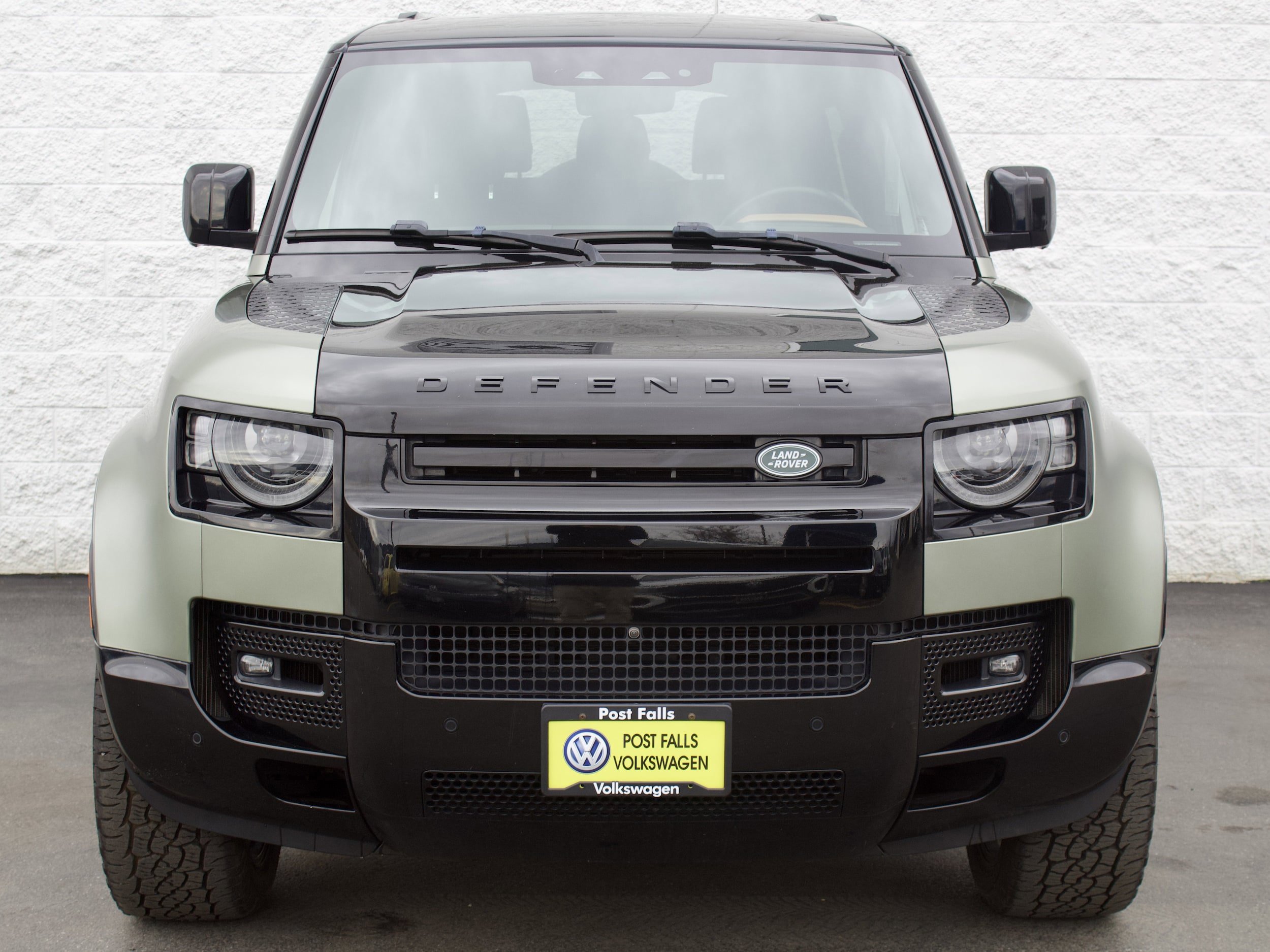 Used 2022 Land Rover Defender 90 X image 2