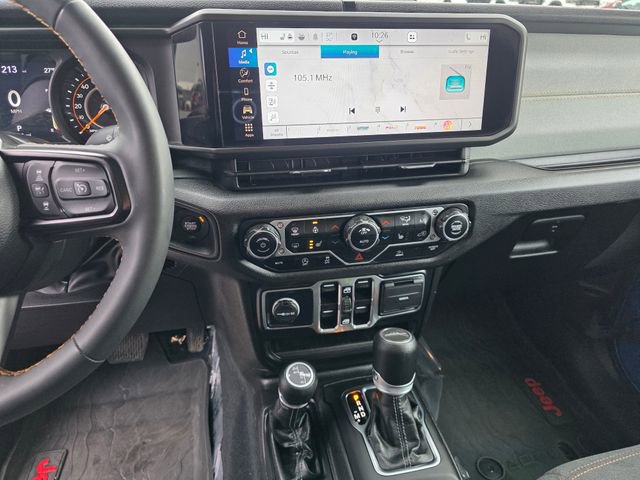 Used 2024 Jeep Gladiator Sport image 20