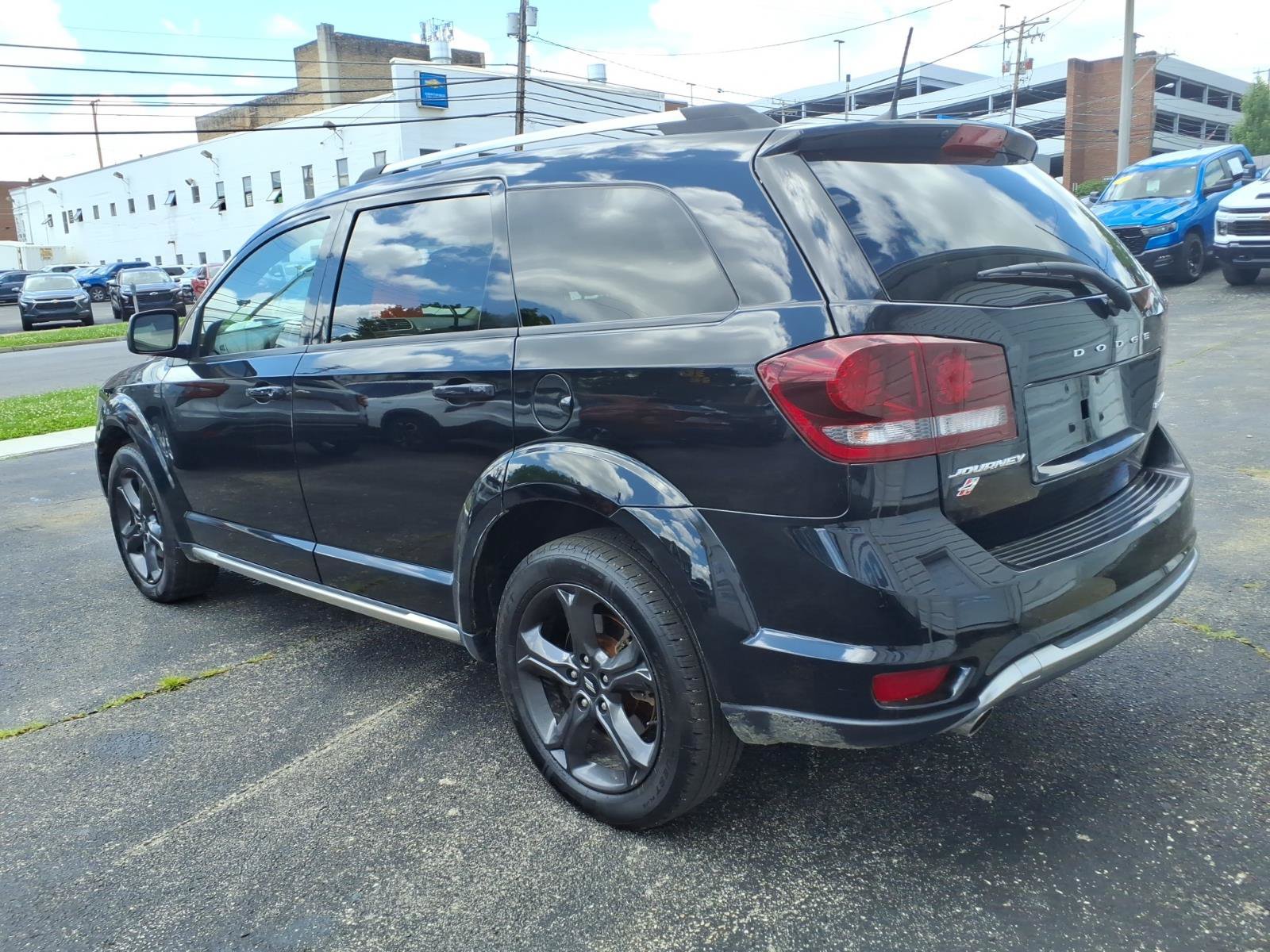 Used 2019 Dodge Journey Crossroad AWD/4WD image 7